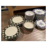 Christmas dinnerware snowflake: 12 dinner plates