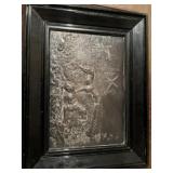 Raised hunting scene wall art measures 17 x 13