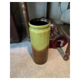 Crock umbrella holder