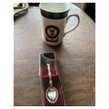 Davidson crest mug and spoon