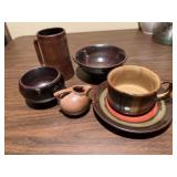 Miscellaneous pottery pieces
