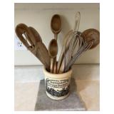 Davidson crock and utensils and stone trivet