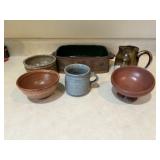 Miscellaneous pottery pieces