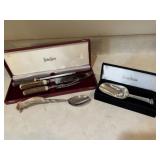 Carving set and scoop