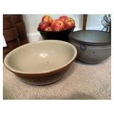 Three bowls and apples