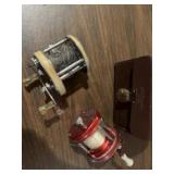 2 fishing reels incl. Garcia