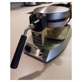 Wearing restaurant style Belgian waffle maker