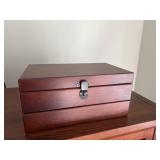 Wooden jewelry box