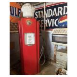 Vintage Wayne gasoline pump. Globe is believed to