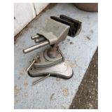 Swivel ball vice jaws are two and three-quarter
