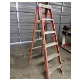 Louisville 6 foot step ladder