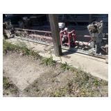 16ï¿½ Razorback Concrete screed. We did not get
