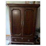 Entertainment center
