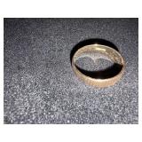 14 karat gold band size 8