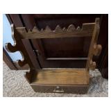 Wall mount gun rack