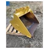 36 inch trackhoe bucket