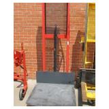 MIGHTY LIFT PALLET JACK CAPACITY 1000 LBS MIGHTY LIFT PALLET JACK CAPACITY 1000 LBS