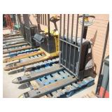 CROWN ELECTRIC PALLET JACK MODEL: WP3035-45 4500 L CROWN ELECTRIC PALLET JACK MODEL: WP3035-45 4500 L