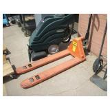 GEPRUFTE SICKERHEIT PALLET JACK 5500 LBS GEPRUFTE SICKERHEIT PALLET JACK 5500 LBS