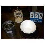 LOT: ASSORTED KITCHEN ACCESSORIES