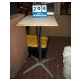 METAL/WOOD TABLE METAL/WOOD TABLE