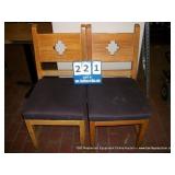 WOOD/CUSHION DINING ROOM CHAIR (2X MONEY)