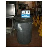 LOT: ASSORTED TRASHCANS