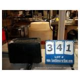 BLACK & DECKER T271 TOASTER - 2-SLICE BLACK & DECKER T271 TOASTER - 2-SLICE