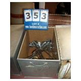 METAL CASE: NUMBER HOLDERS METAL CASE: NUMBER HOLDERS