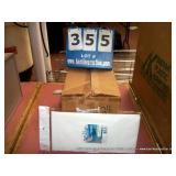 BOX: PLASTIC TABLE CLOTHS BOX: PLASTIC TABLE CLOTHS