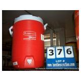 ORANGE RUBBERMAID COOLER ORANGE RUBBERMAID COOLER
