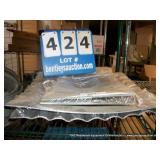 LOT: STAINLESS STEEL PLATES