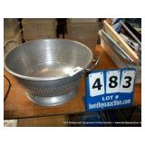 METAL PASTA BOWL METAL PASTA BOWL