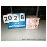 APPLE BLOSSOM AMARYLLIS W/ POT