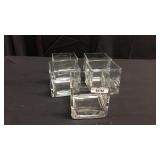 4 in.² flower vases