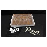 Two bar drink pats 7 plastic martini shakers