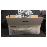 6 feet silver Accent tree never been used