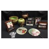 Miscellaneous oriental decor