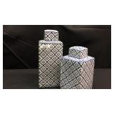 Set of 2 vases with lids