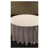 4 polyester white round tablecloth