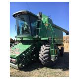 1998 John Deere 9610 Maximizer Combine;