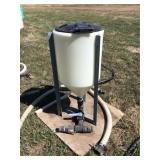 Chemical mixing tank with Hoses w/ banjo valves