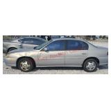 1999 Chevy Malibu 4-door Gray