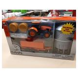 Kubota toy M5-111 tractor +