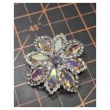 Pastel AB rhinestone brooch Weiss