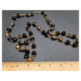 * Vintage glass bead necklace 18'