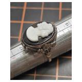 Steering silver cameo ring, vintage