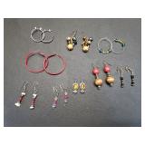 * 9 pairs earrings