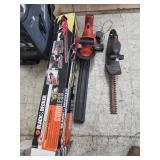 Hedge trimmers