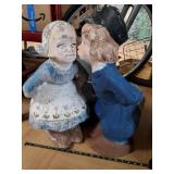 >Kissing Dutch Boy & Girl concrete statues